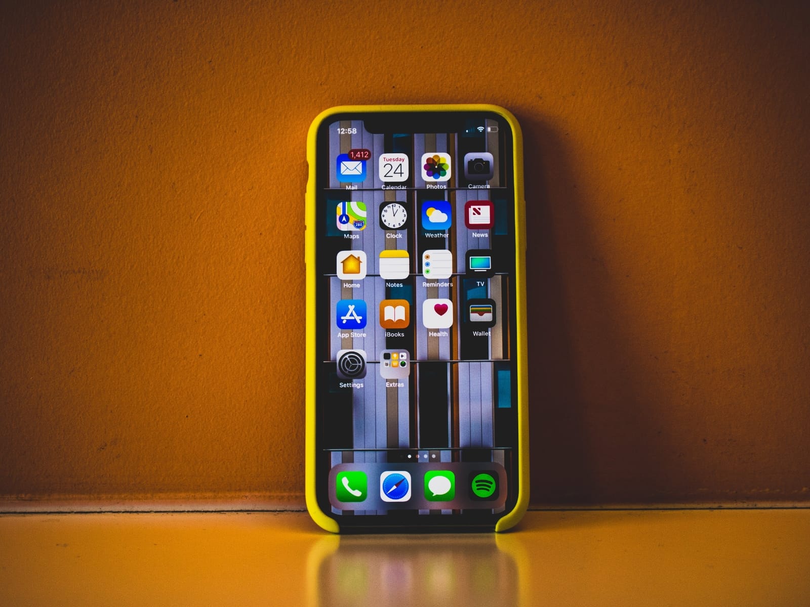 Harmonizing aesthetics and functionality in UX/UI mobile design